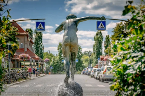 Zeltinger Platz im Sommer
